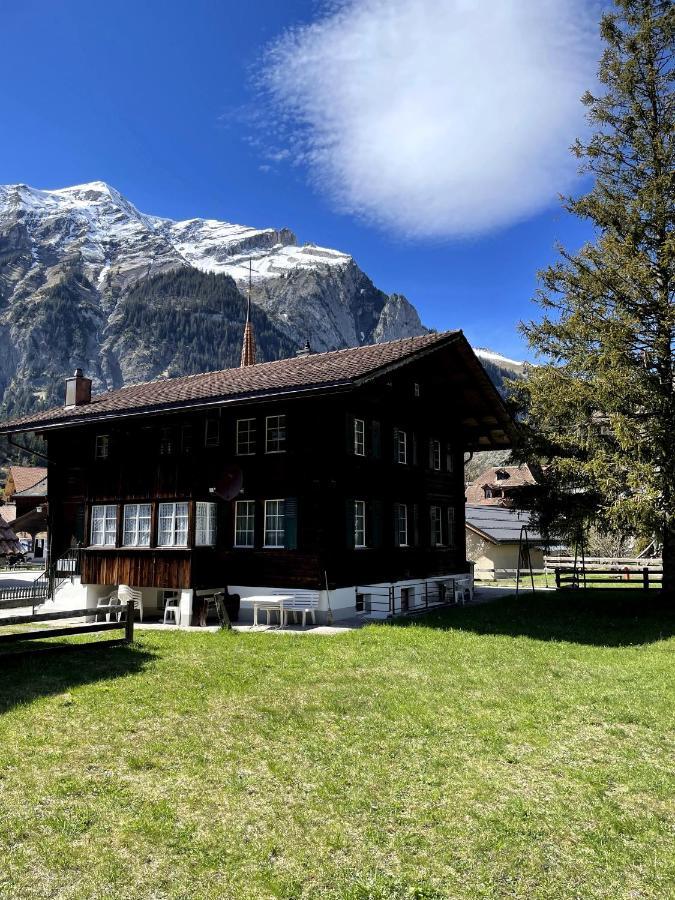 Familienferien Im Chalet Baergli Kandersteg Luaran gambar