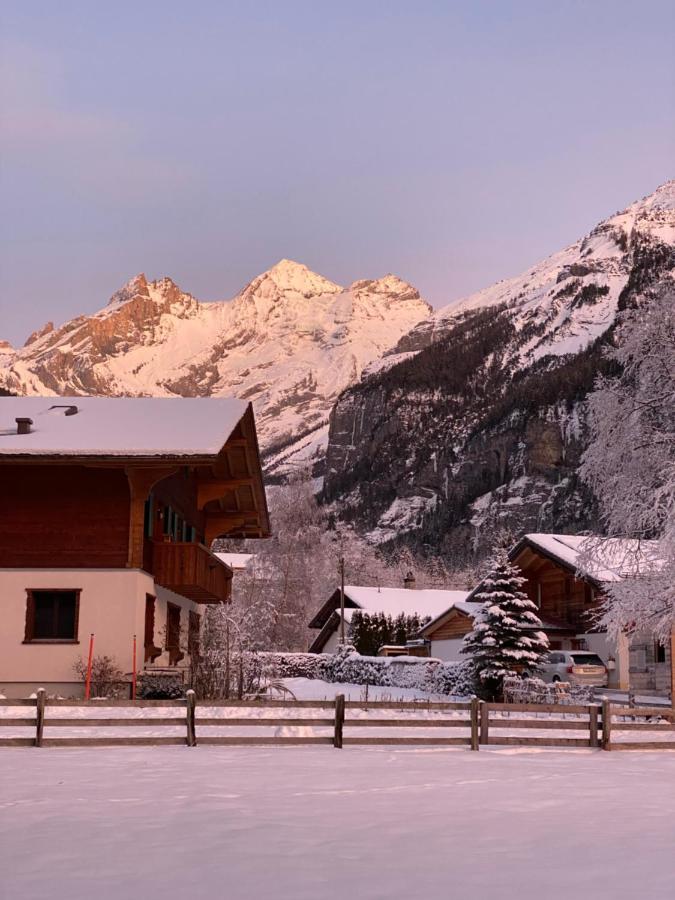 Familienferien Im Chalet Baergli Kandersteg Luaran gambar